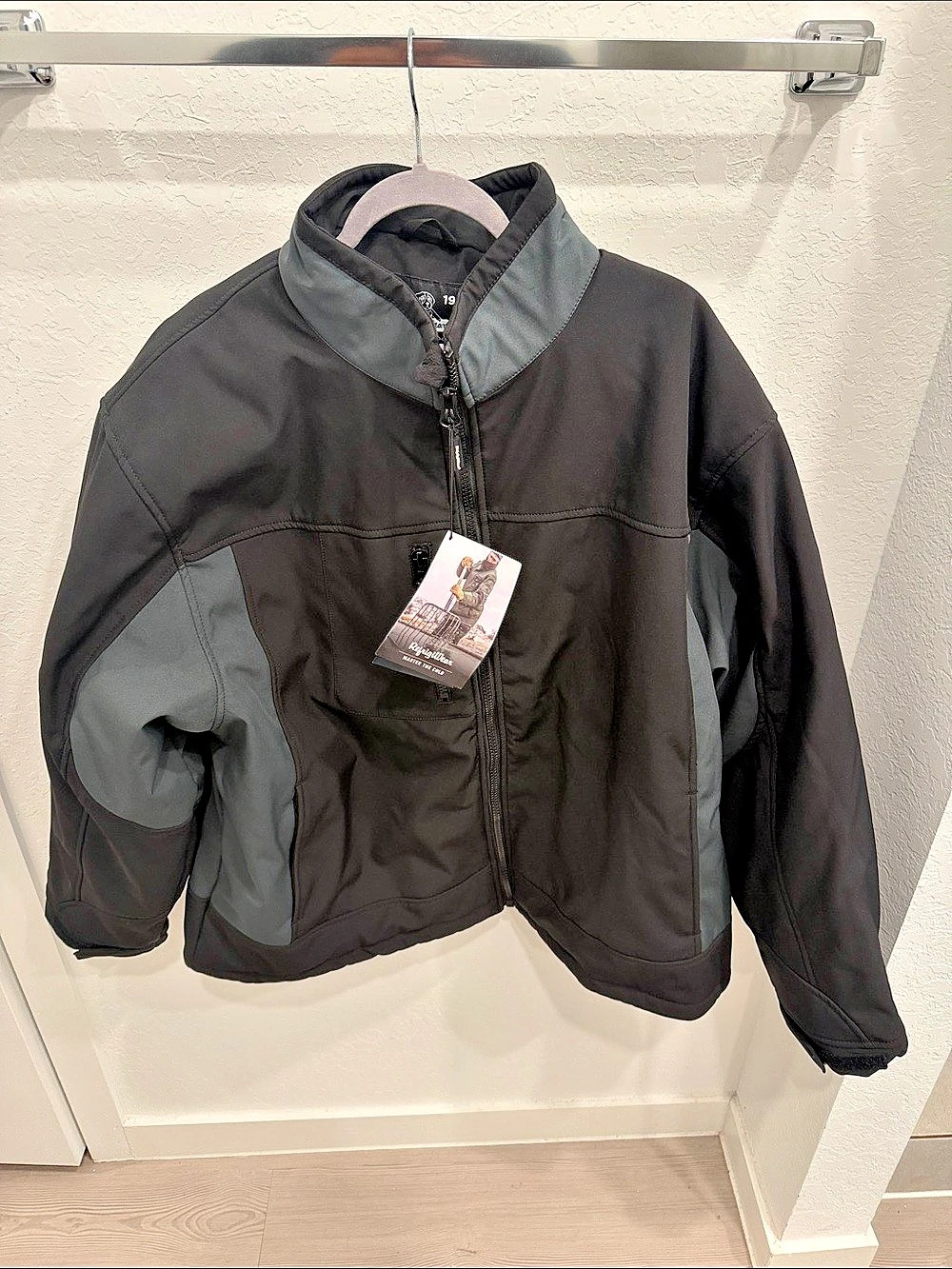 RefrigiWear 0490R Insulated Work Jacket Men’s 2XL Black Gray Cold Weather NWT